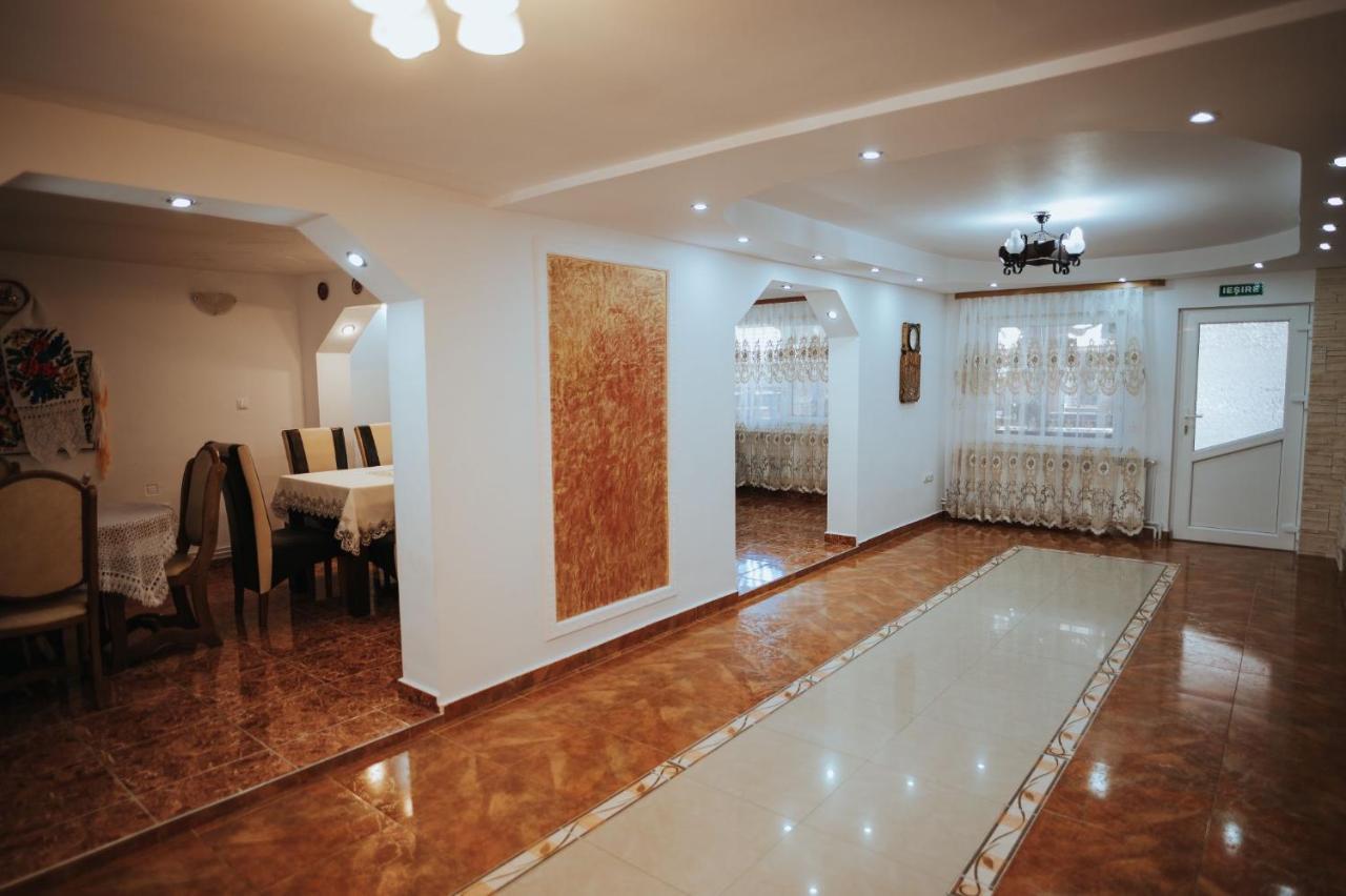 Pensiunea La Lenuta Onceşti Exterior foto